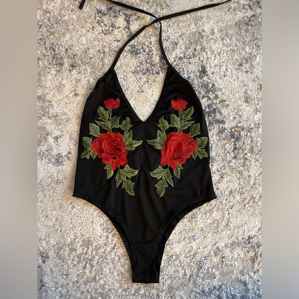 No brand // No size // Fits like an XXS